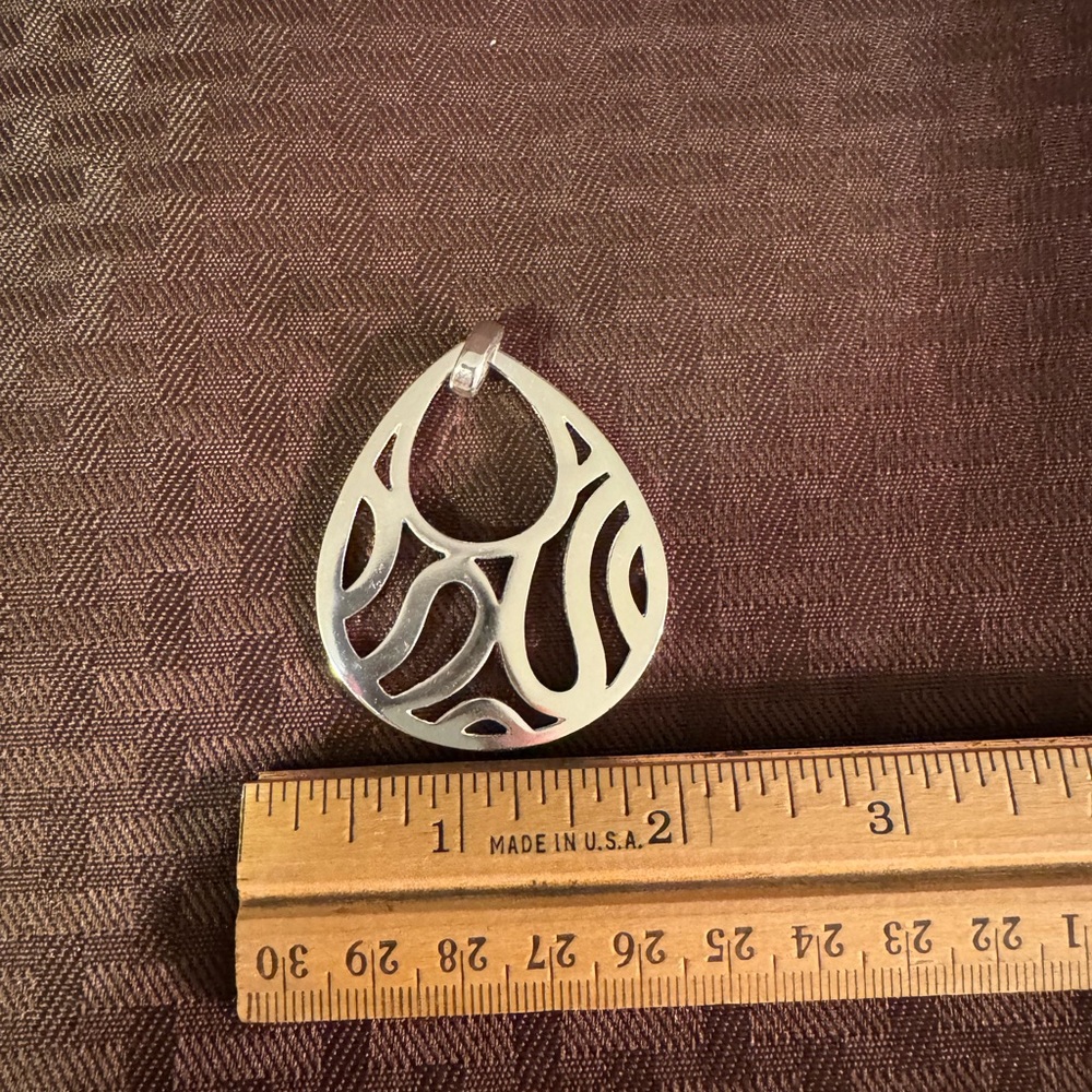 Unbranded Earrings and Pendant. Purchased at JC Penney years ago. Pre-Owned. EC - Picture 3 of 3